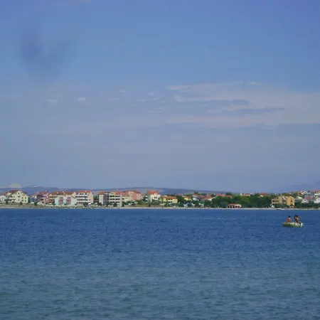 Dom wakacyjny Luce Povljana