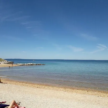 Luce Dom wakacyjny Povljana