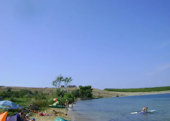 Luce Nyaraló Povljana