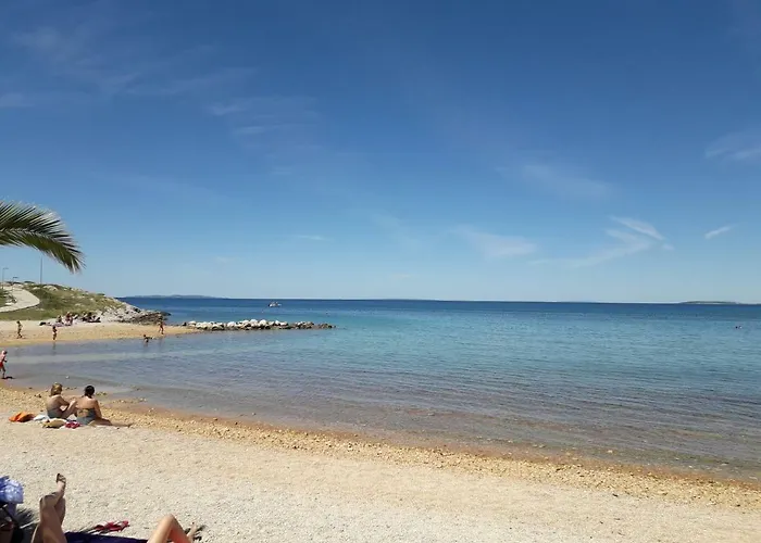 Luce Nyaraló Povljana